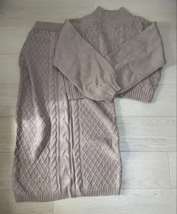 베이지 니트 셋업 M 사이즈