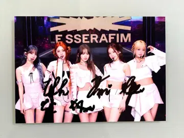 세일 중 - 르세라핌 친필 사인 L 사이즈 사진 -