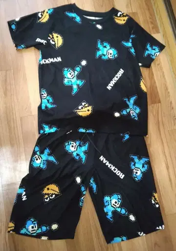 록맨 룸웨어 파자마 블랙 L 사이즈 돈키호테