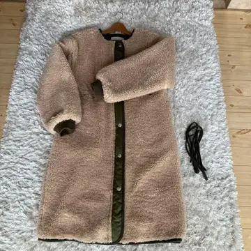 1159 STUDIOS 보아 롱 코트 베이지