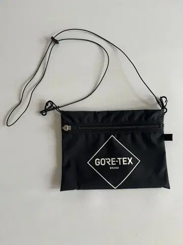 DAIWAPIER39 다이와피어39 고어텍스 파우치 백