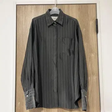 TODAYFUL 다크 그레이 스트라이프 셔츠