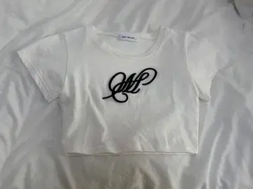 MELT THE LADY 미니T셔츠