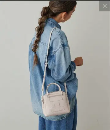 IACUCCI 쿠폴라 아이보리 안에 약간의 얼룩 있음