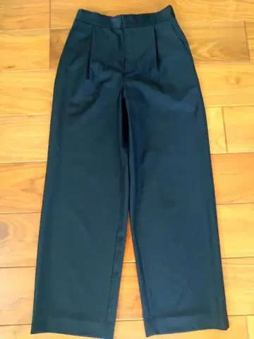 새상품급 DES PRES 스트라이프 세미 와이드 팬츠 다크 그레이