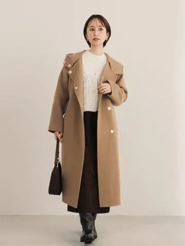 후디 리버 롱 코트 46,000엔 COHINA 에스트라타