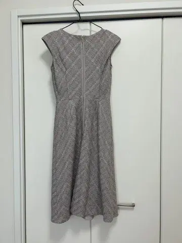 새상품급 EPOCA 40 슬리브리스 무릎 기장 원피스