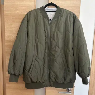 리버서블 퀼팅 자켓 보아