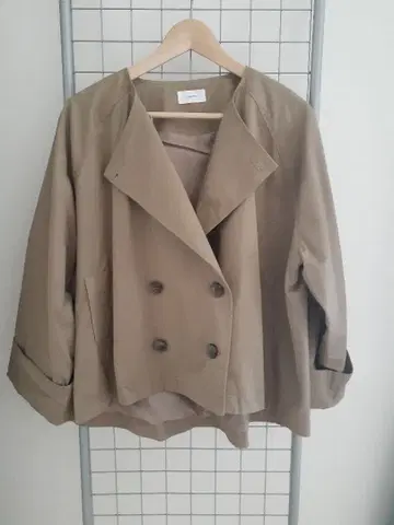 hagumu 숏 트렌치코트