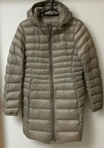 UNIQLO 울트라 라이트 다운 롱 자켓 후드티 후드