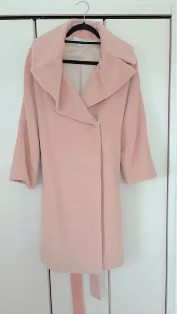 Liala+P 핑크 롱 코트