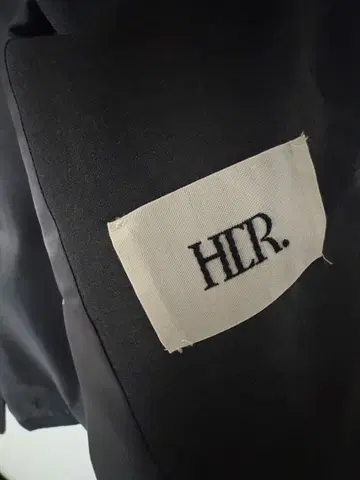 HER. 박스 오버 자켓