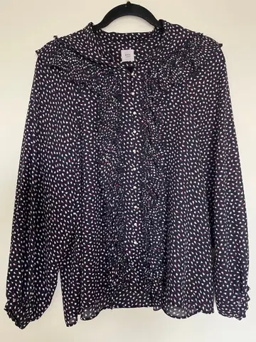 시어 프릴 블라우스