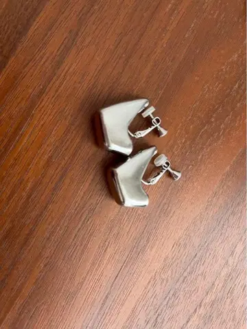 미라 오웬 귀찌