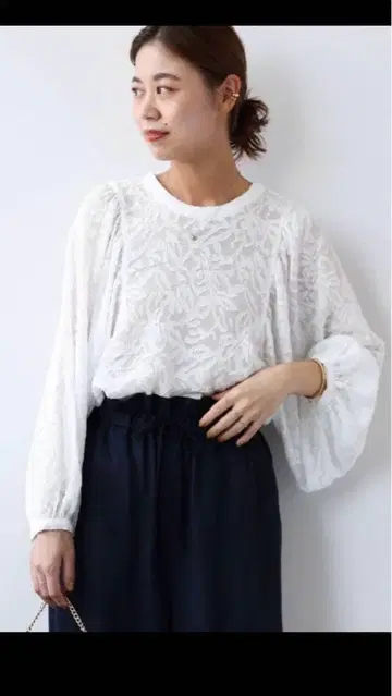 새상품급 저널 스탠다드 자카드 개더 블라우스