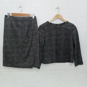 11.10 S260P 23구 셋업 스커트 울 혼방 38