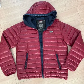 다운 자켓 L 사이즈 빨간색 후드 부착