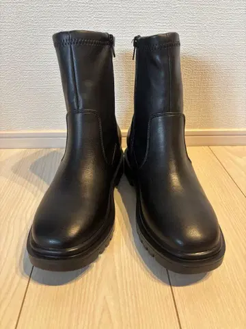 블랙 지퍼 숏부츠 25~25.5cm