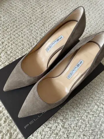 [ 한 번만 사용 ] 펠리코 펌프스 스웨이드 22.5cm