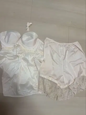 FOUR SIS & CO. 브라이덜 이너 세트 (마터니티용)