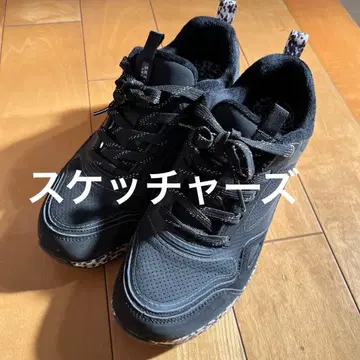 스케쳐스 레오파드 무늬 밑창 스니커즈