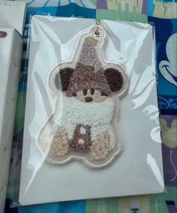 디즈니 리조트 크리스마스 2025 릴린린 키체인 브라운