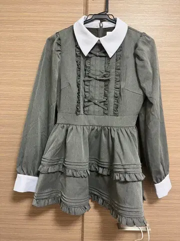 pium 피움 프릴 리본 카라 부착 셋업 차콜