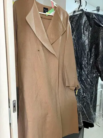 Merinon 카멜 100% 베이지 더블 브레스트 코트