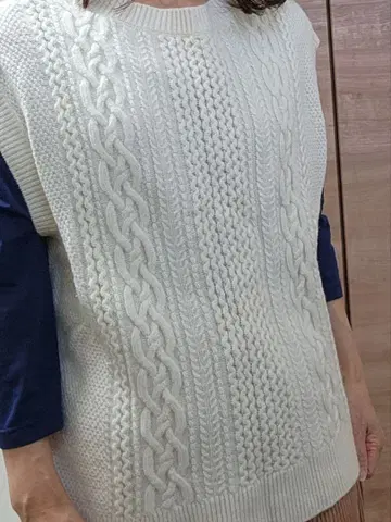 J. 프레스 [세탁 가능] 아란 니트 베스트