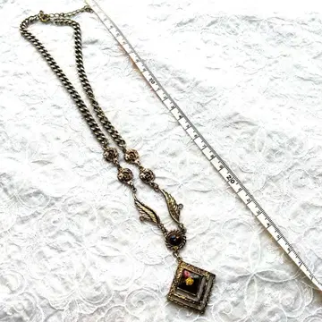 앤티크풍 목걸이