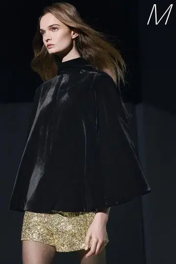 ZARA 벨벳 케이프 M 사이즈 블랙 ZW COLLECTION