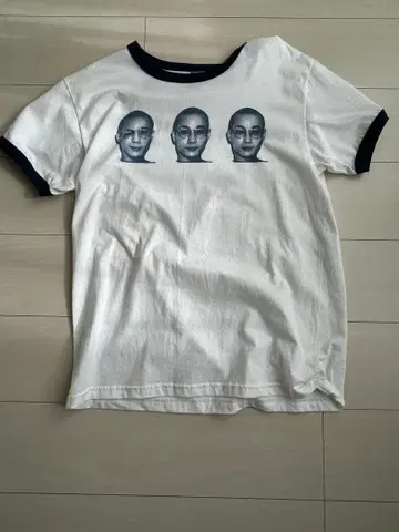 Araki 25SS 링거 T셔츠