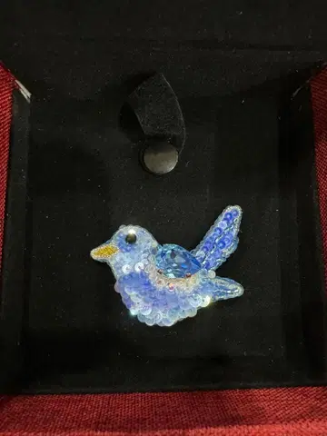 귀여운 작은 새 브로치