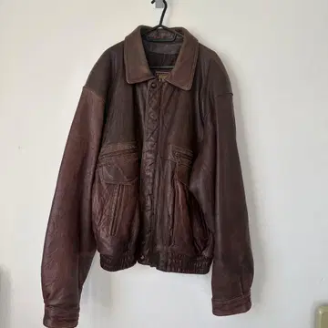 브라운 가죽 자켓