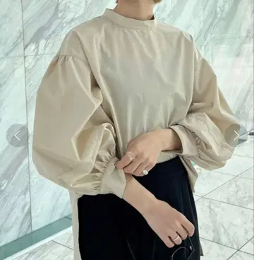 THE SHOP TK 벌룬 소매 베이지 셔츠