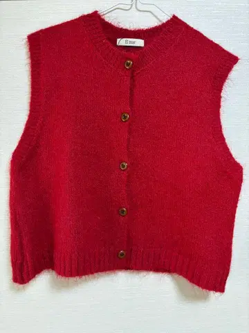 El mar 레드 슬리브리스 니트 베스트