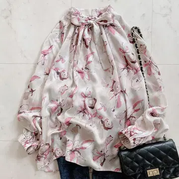 컨디션 최상 투모로우랜드 히비스커스 플라워 프린트 보타이 개더 블라우스