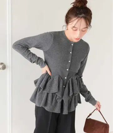 [택 포함 새상품] titivate 티티베이트 프릴 헴 니트 가디건