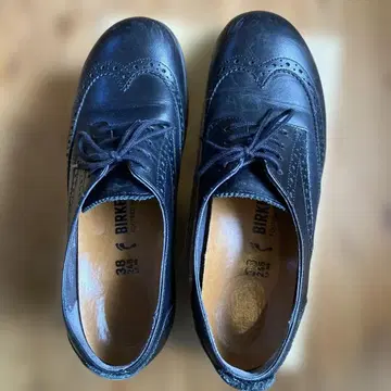 BIRKENSTOCK 블랙 가죽 신발 38