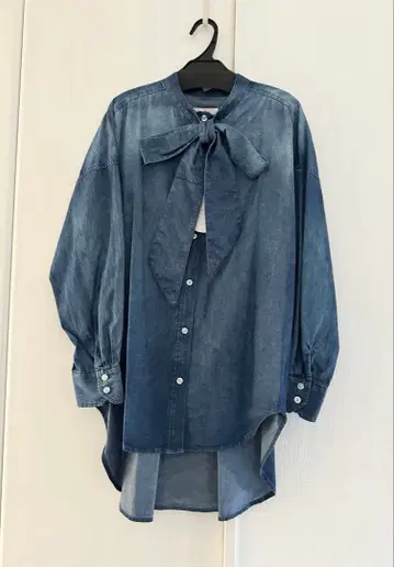 [ MONiLE ] 모니레 던거리 데님 보타이 블라우스