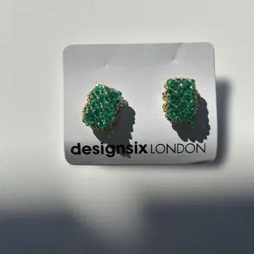designsix LONDON GEM PIERCE 그린 귀걸이