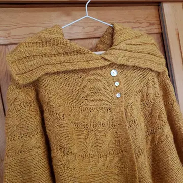 니트 케이프 겨자색 가을 비대칭