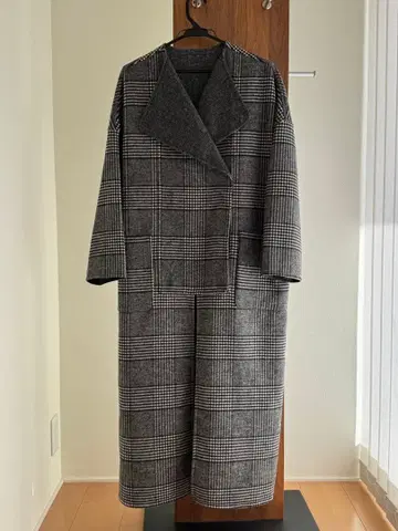 Re.Verofonna 그레이 계열 체크 롱 코트 38