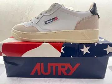 AUTRY 스니커즈 화이트/베이지