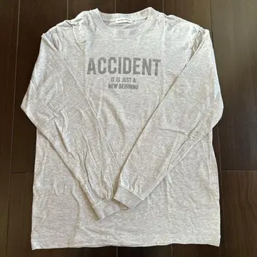 MAISON SPECIAL ACCIDENT 메시지 프린트 긴팔 T셔츠