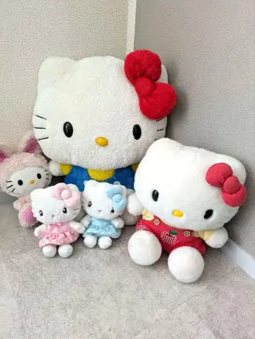헬로키티 봉제 인형 세트