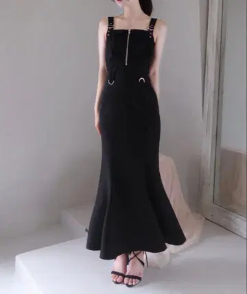 yilon Romantic bustier dress 이로