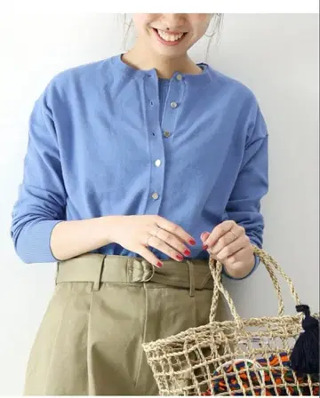 Spick & Span 스픽 앤 스팬 골드 버튼 울 혼방 가디건