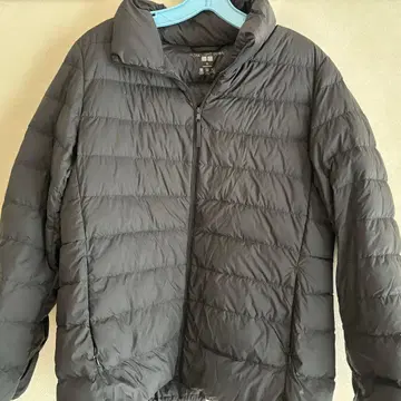 유니클로 울트라 라이트 다운 자켓 여성용 블랙