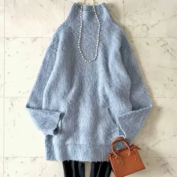 인기 맥피 투모로우랜드 알파카 혼방 하이넥 풀오버 블루